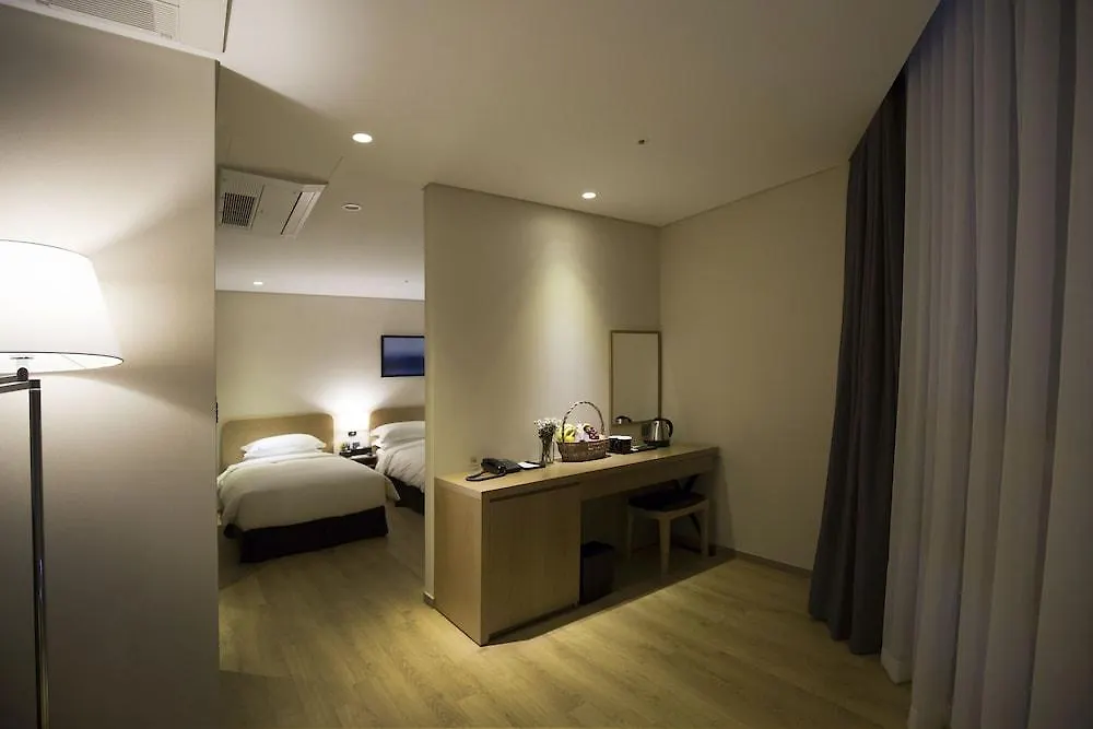 Best Western Haeundae Hotel Busan 4*,