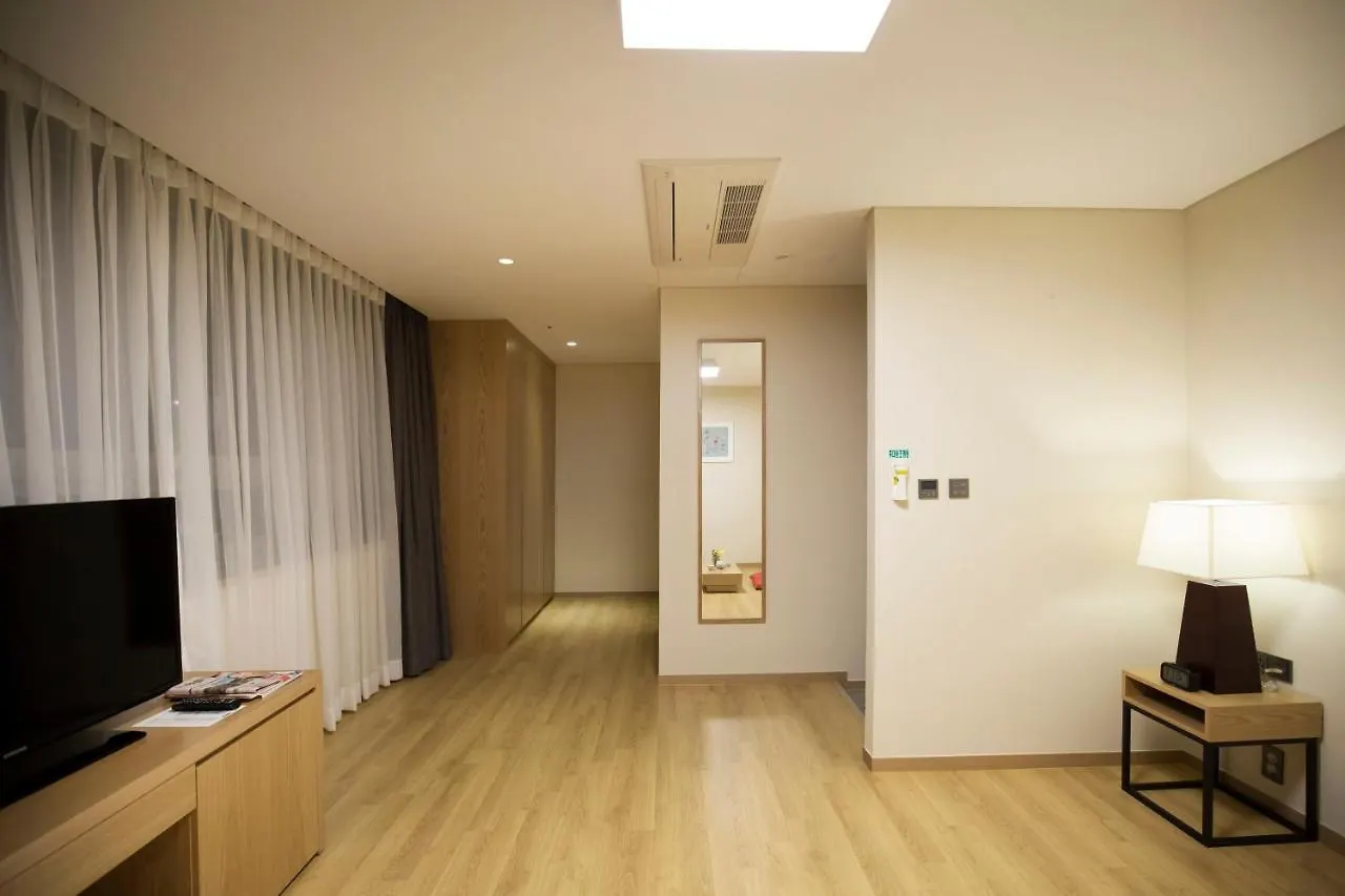 Best Western Haeundae Hotel Busan 4*,